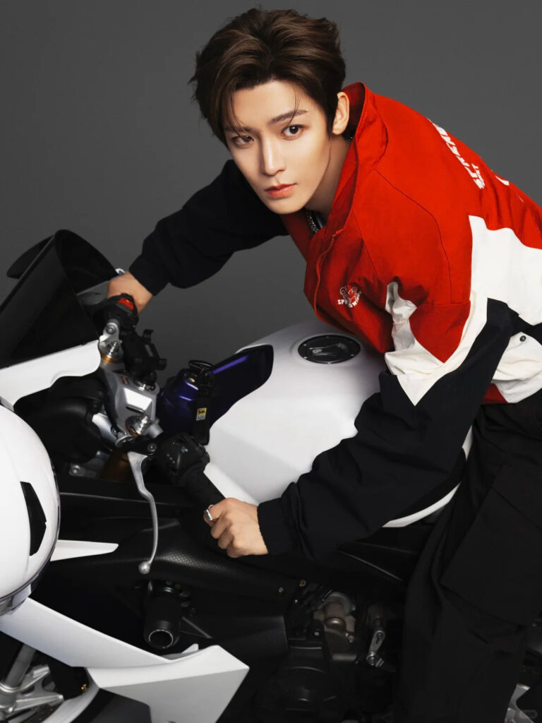H&M Neo Hou